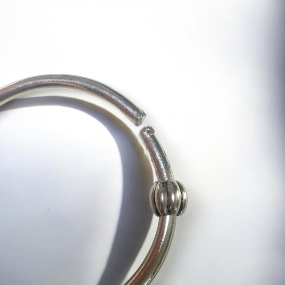 Vintage Silver Cat Charm Bracelet With Hinged Oval Locket Green Glass Bead - Picture 3 of 6